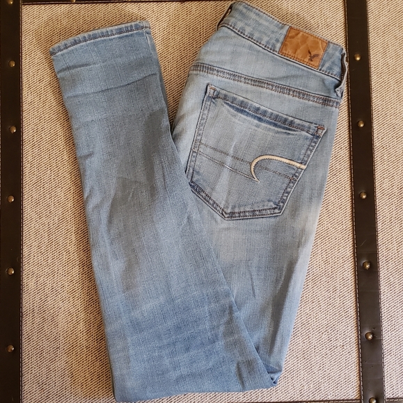 American Eagle Jeans - Picture 2 of 3